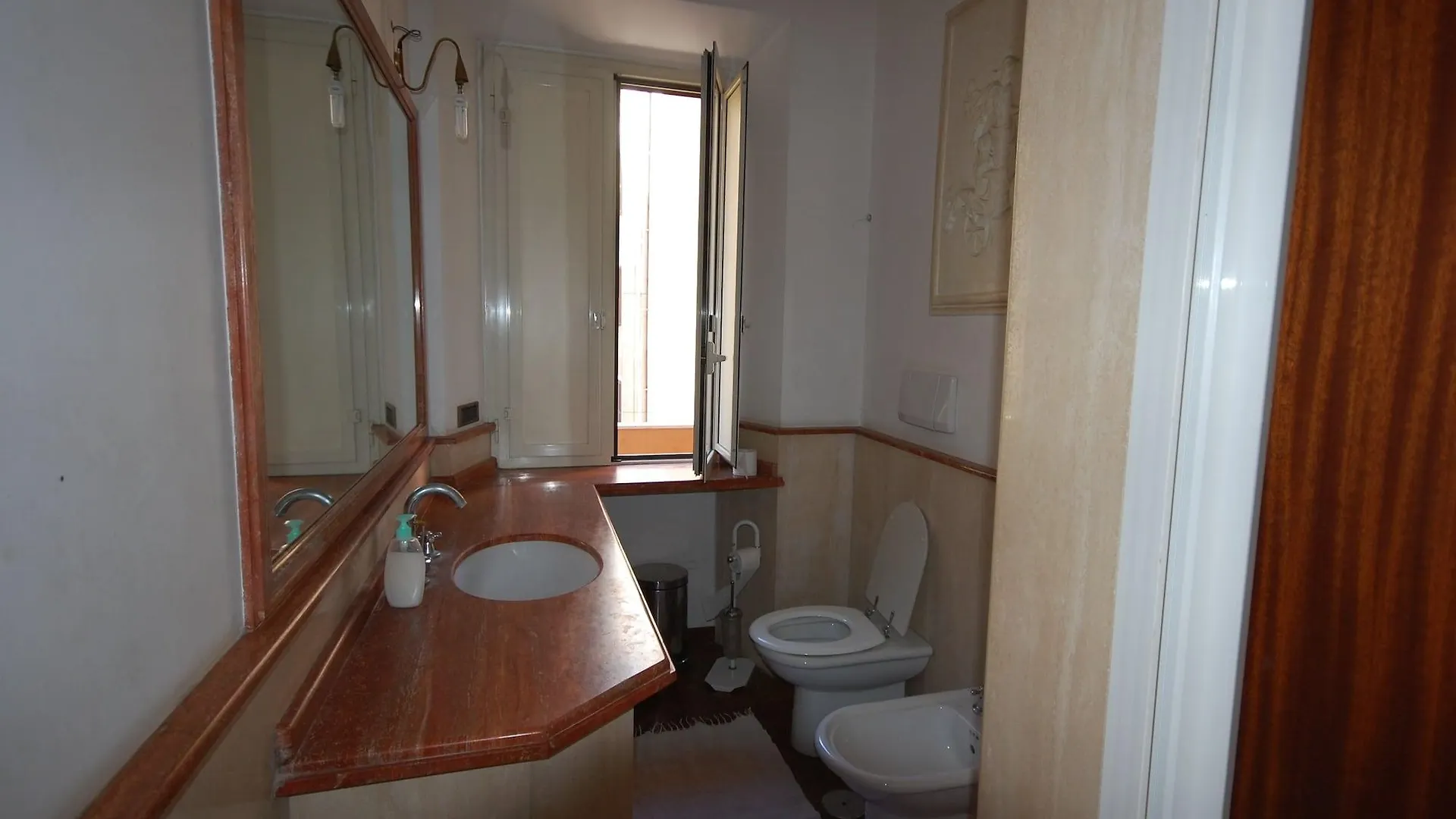 Hotel Alexis Rome 2*,